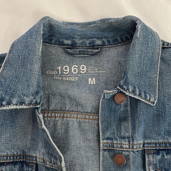 Gap Jean Jacket - Picture 2 of 3